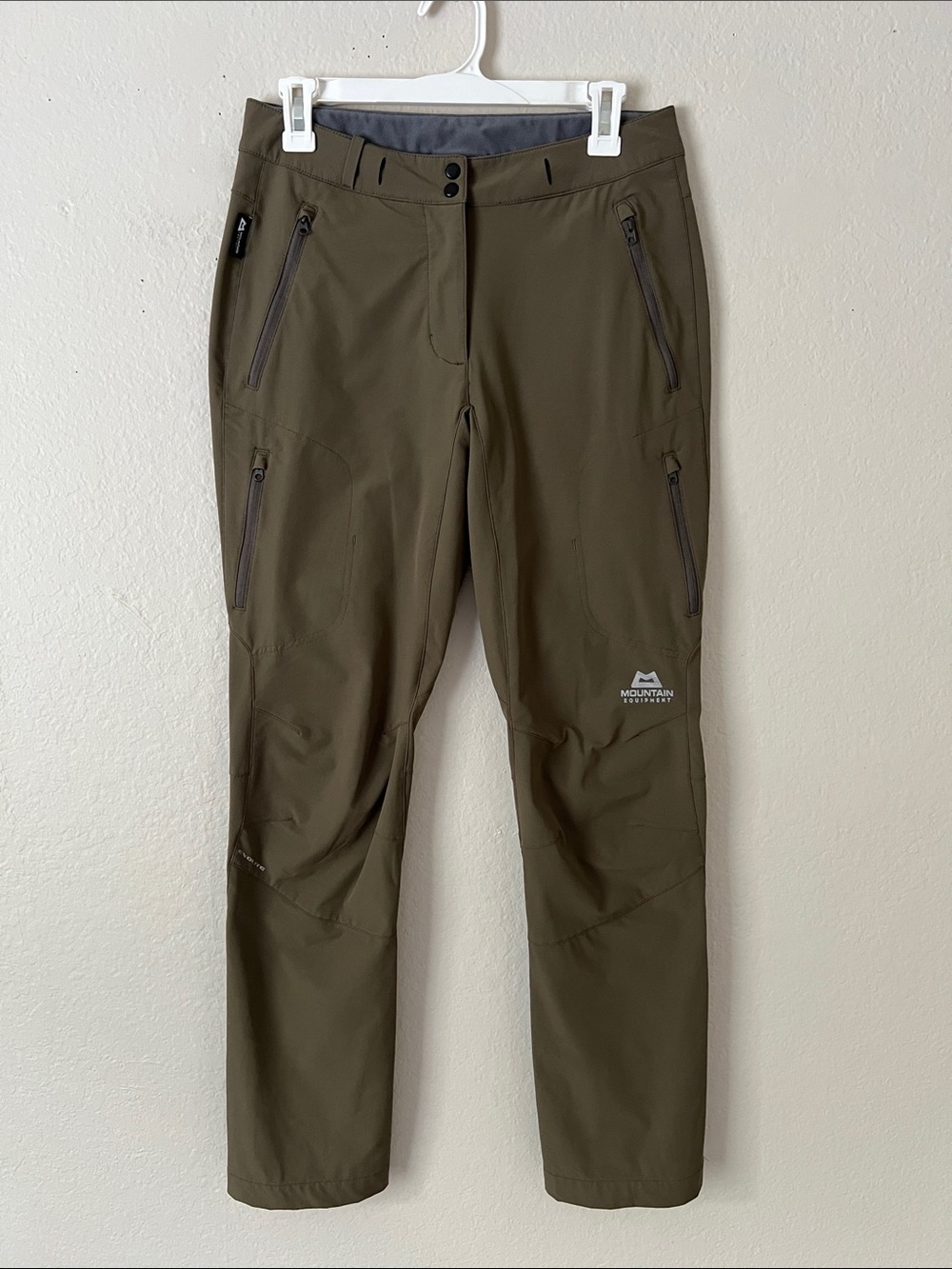 EUC Mountain Equipment Chamois Pants Olive Green in Size 16